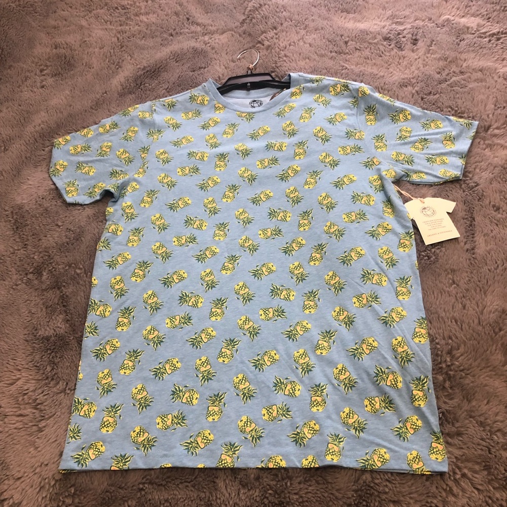 T-Shirt by Free Planet 🌎